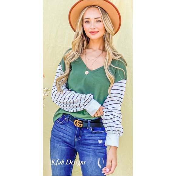 ❤️LAST 1! V Neck Kelly Green Stripe Contrast Ballon Sleeve Soft Knit Top! - Picture 7 of 11